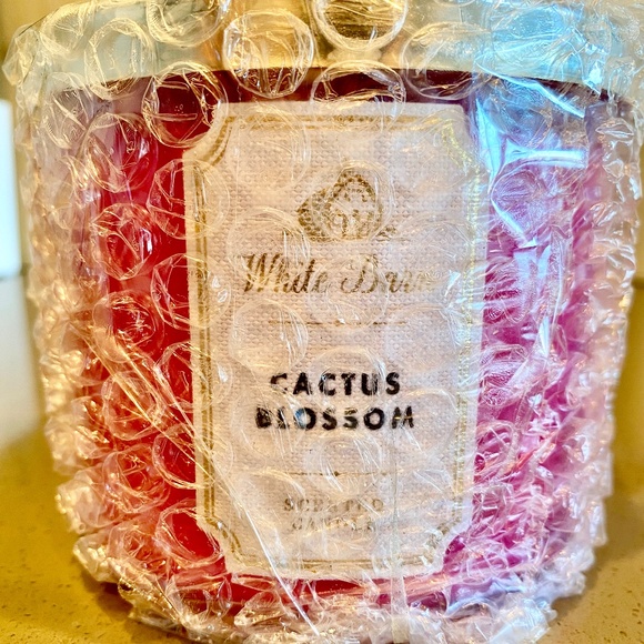 Bed Bath & Beyond Accents Bath Body Works White Barn Cactus Blossom Scented 3 Wick Candle 45
